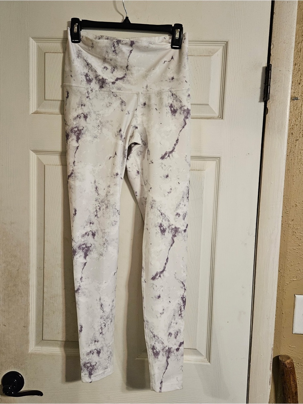 Old Navy White Marble Print High-Waist Leggings - Size M